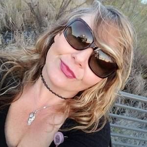 Meet your Posher, Anne